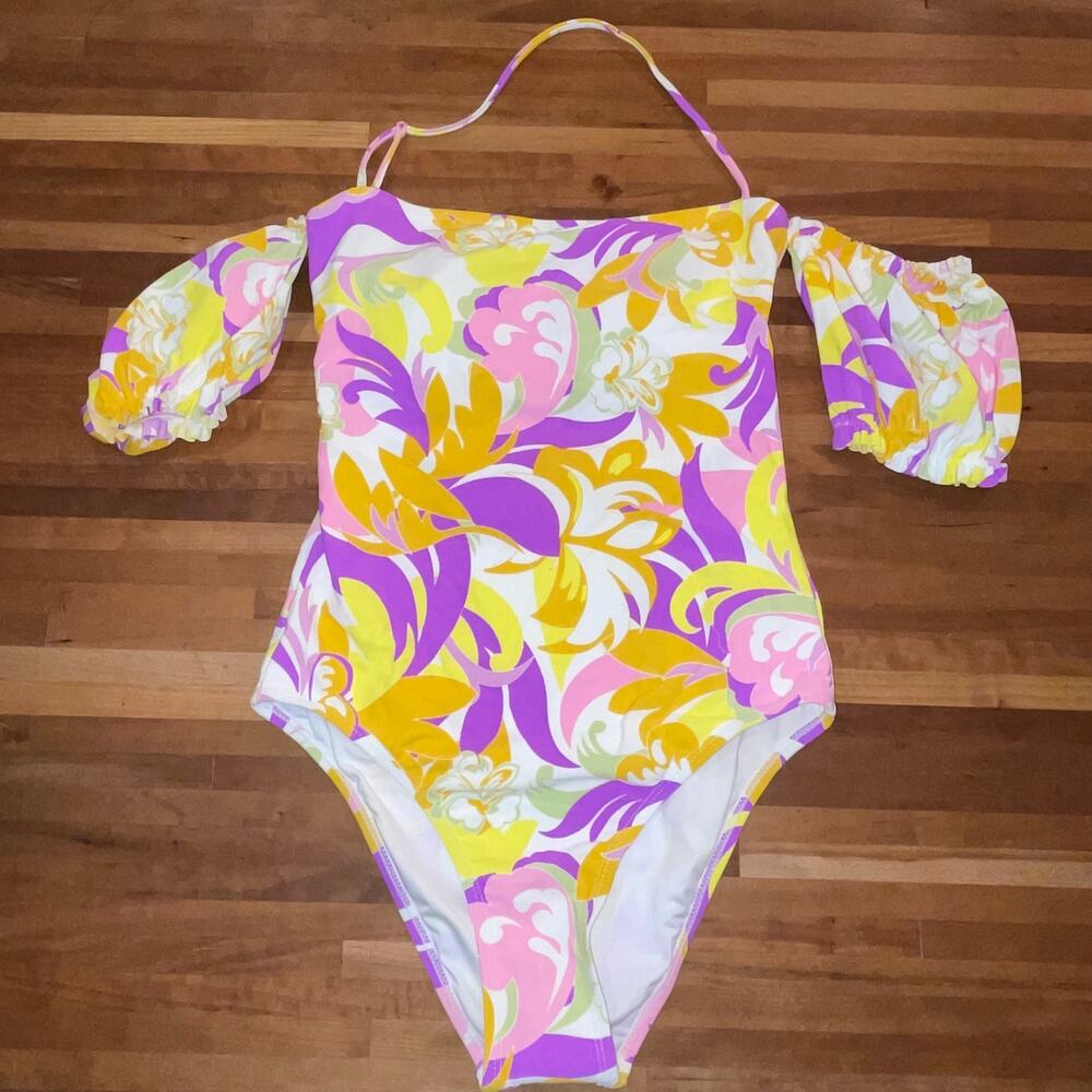 BCBGeneration Give It a Swirl Printed Off-the-Shoulder One-Piece Swimsuit  M